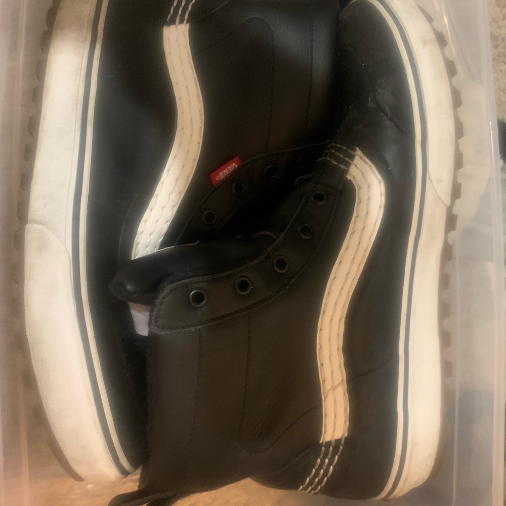 Van Snow boots  Black High-Top Sneakers